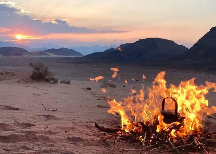 Wadi Rum-Bedouin Tents And Jeep Tours