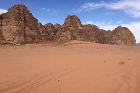 Luxury tent Wadi Rum-bedouin Tents And Jeep Tours Wadi Rum